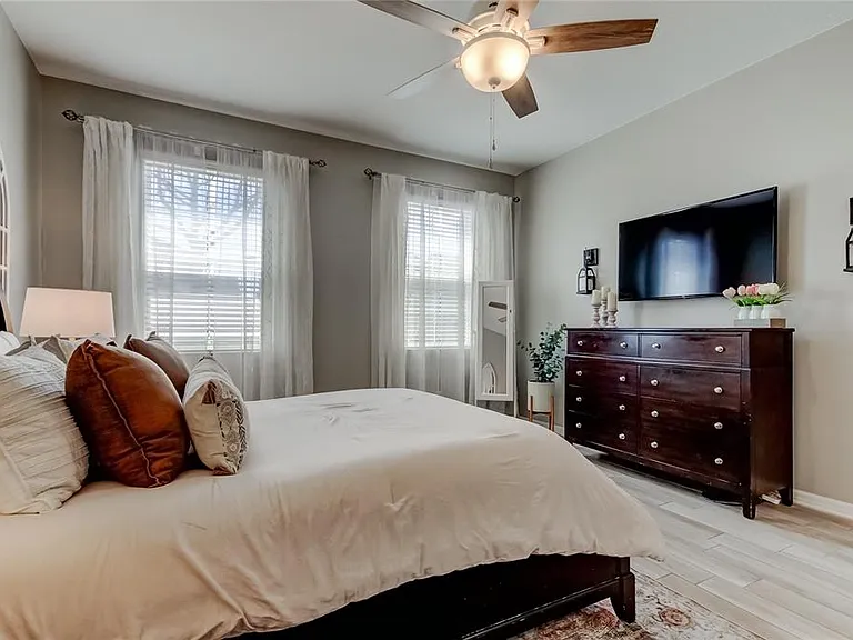 12303 Corkfield Ln — Photo 33