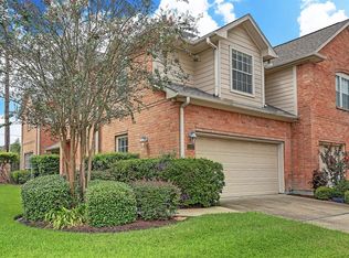 1122 Enclave Sq W, Houston, TX 77077