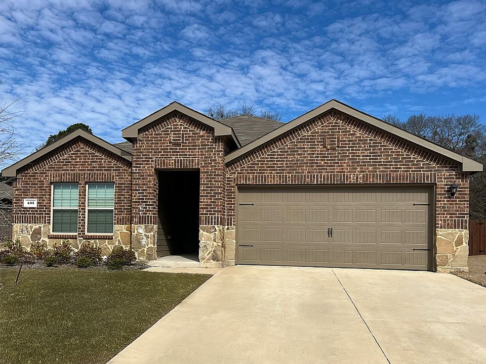 1st image of 405 River Oaks Ln
