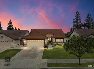 10006 Allspice Rose Ct, Bakersfield, CA 93311
