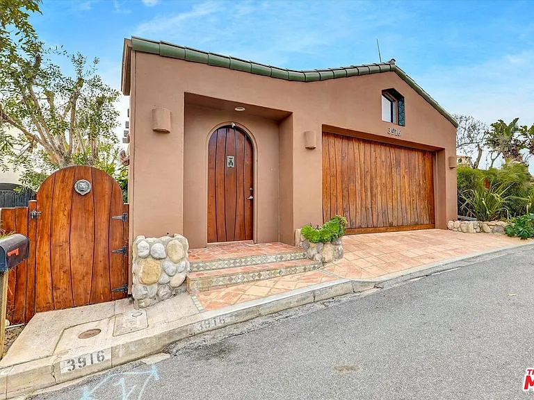 3916 Rambla Orienta — Photo 3