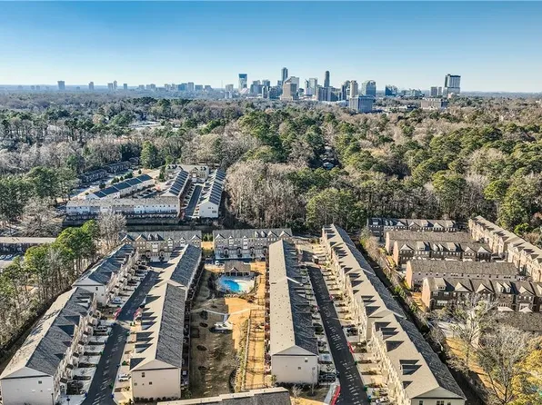 2093 Pine Cone Ln #26-27, Atlanta, GA 30319