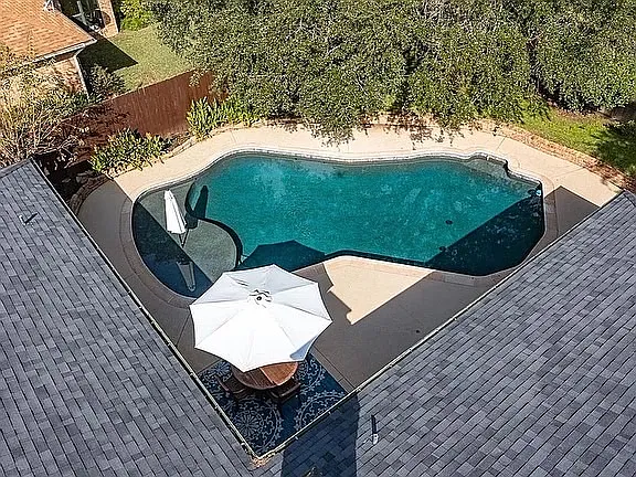 2020 Normandy Dr — Photo 30