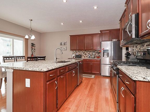 5th image of 2460 Voyager Cir