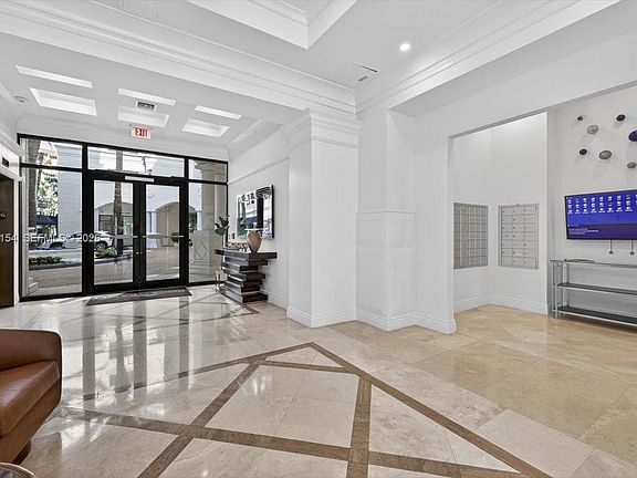 3rd image of 233 S Federal Hwy APT 202