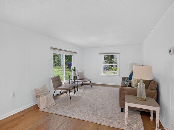 5th image of 8727 Lansing Ave