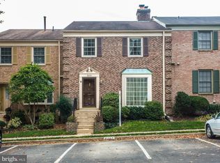 9233 Bailey Ln, Fairfax, VA 22031