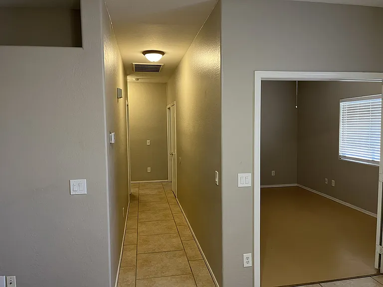2300 E Magma Rd #28 — Photo 13