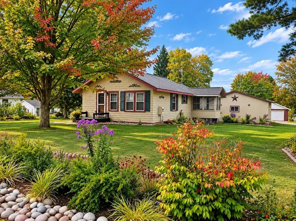 82 Michigan Ave, Montreal, WI 54550