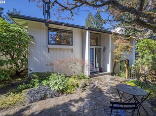 1721 Craigmont Ave, Eugene, OR 97405