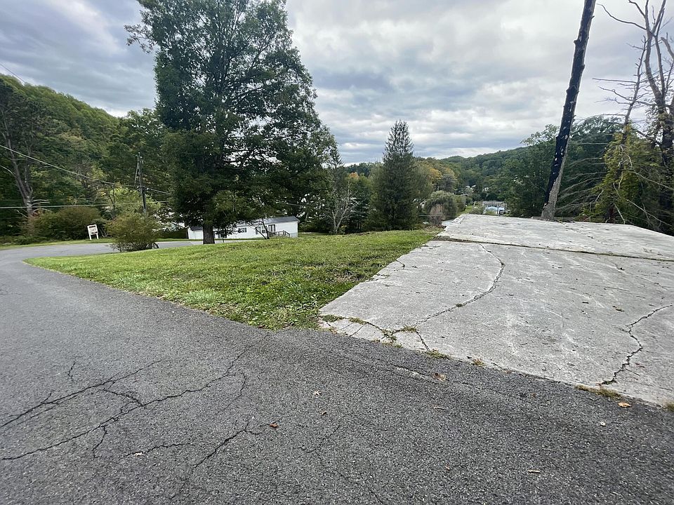123 Nutwood St, Bluefield, WV 24701 MLS 231180 Zillow