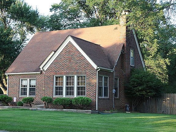 Front of home from south