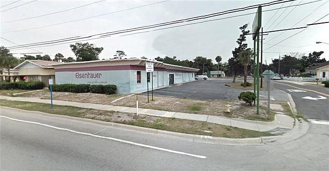 2nd image of 601 N Ridgewood Ave