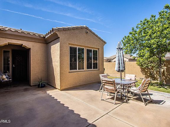 3rd image of 2551 E Balsam Ct