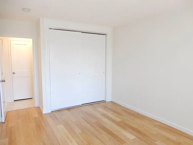 9 Hawthorne Pl #6J — Photo 9