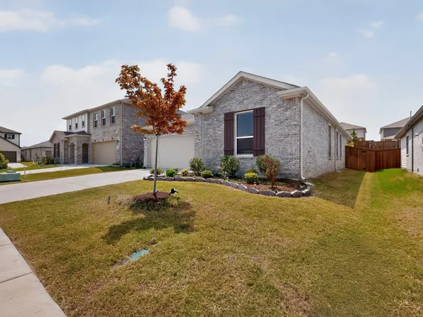 980 Burnett Dr, Aubrey, TX 76227