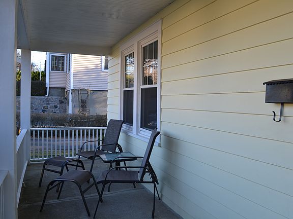 4th image of 75 Walton Ave