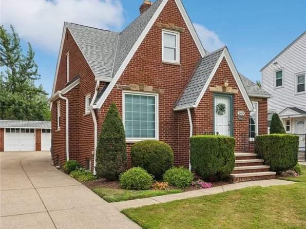 6409 Monmouth Dr, Parma, OH 44129