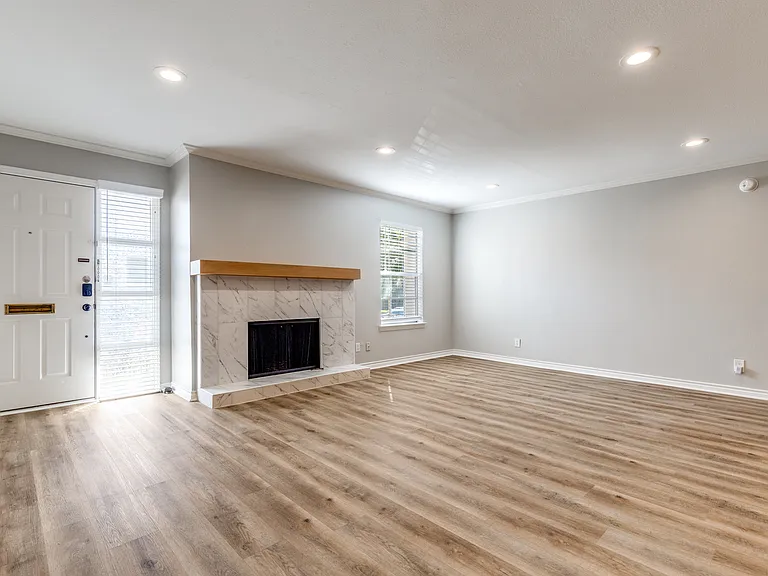 15909 Archwood Ln #1026 — Photo 4