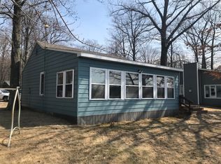 1458 Shepard St, Crystal, MI 48818