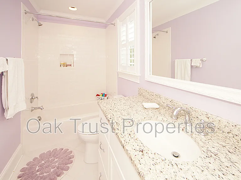 125 Brogun Ln — Photo 24