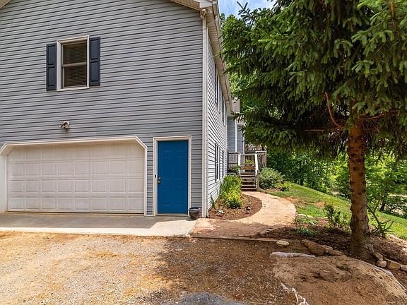 4th image of 515 Creekview Dr
