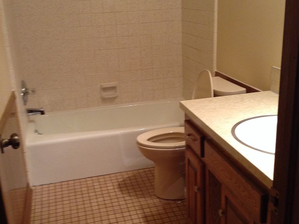 2nd bathroom