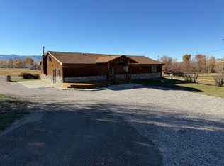 8263 Highway 789 NW, Lander, WY 82520