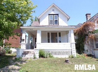 434 9th Ave S, Clinton, IA 52732