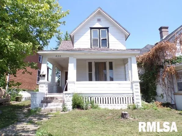 434 9th Ave S, Clinton, IA 52732