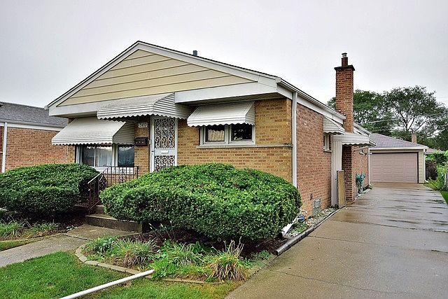 1st image of 2437 Lincoln St
