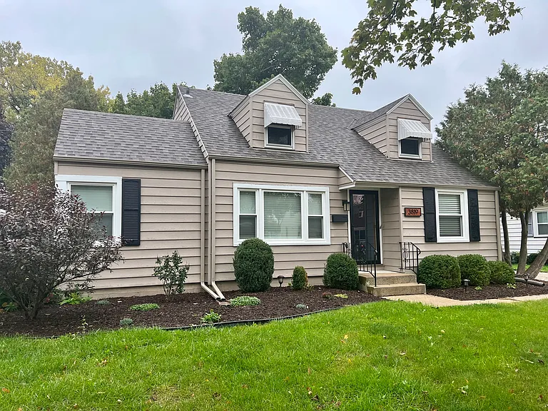 3819 21st Ave — Photo 1