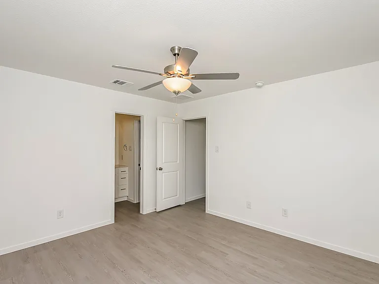 2740 River Knoll Ln — Photo 11