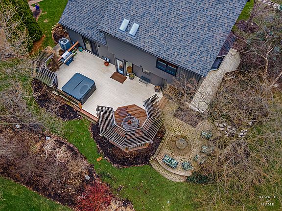 2nd image of 1630 Castaway Ct
