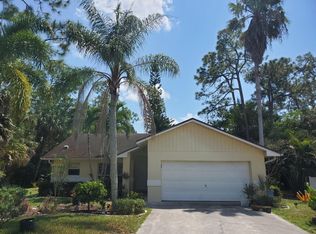 4017 Ivy Ln, Naples, FL 34112