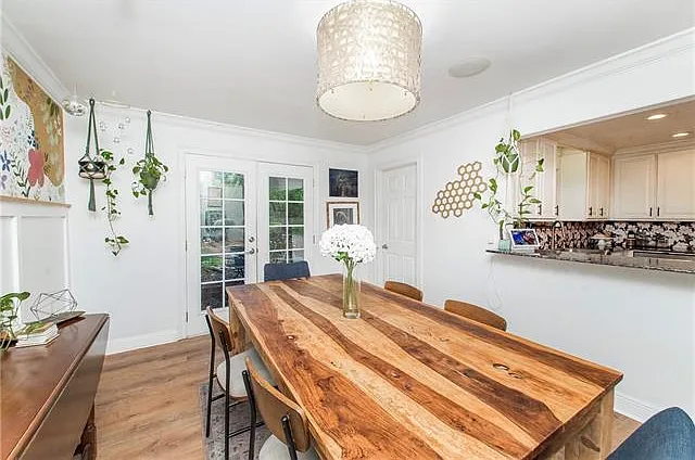 1306 W Church St — Photo 10