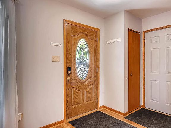 4th image of 5307 Lindenwood Cir