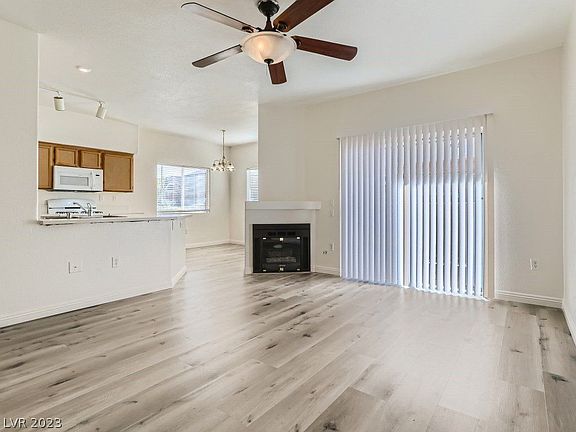 2nd image of 1050 E Cactus Ave Unit 1069