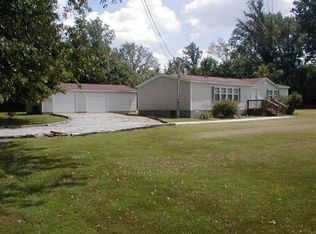 516 E Webster St, Herrin, IL 62948