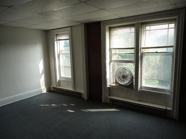 Studio, $786 — Photo 2