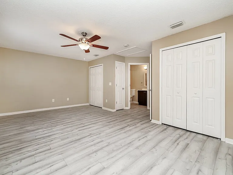 6719 Summer Cove Dr — Photo 9