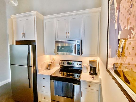5th image of 920 Poeyfarre St APT 119