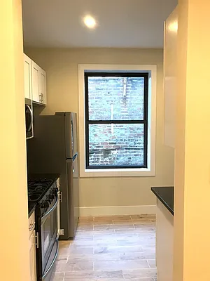 Rented by LRGNY Group, Inc. | media 19