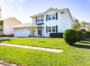 920 White Chapel Ln, Rockford, IL
