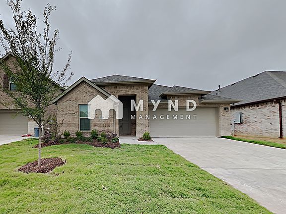 2nd image of 544 Bradley Dr