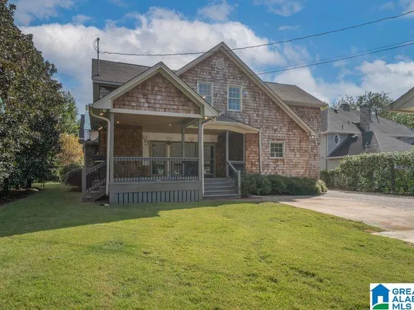 10 W Montcrest Dr, Mountain Brk, AL 35213