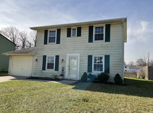 1018 Larch Ln, Fort Wayne, IN