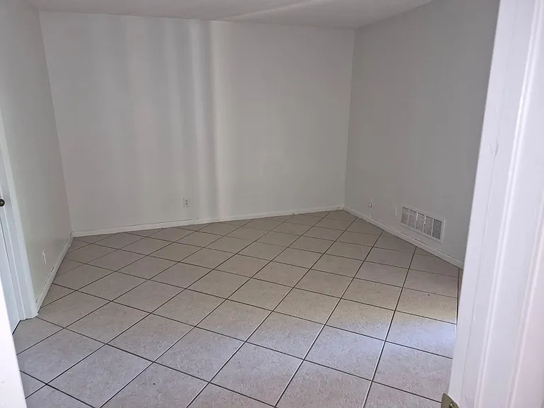 2966 Coral Springs Dr — Photo 7