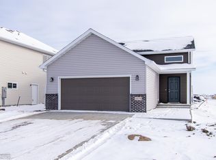 6674 Belding Dr S, Fargo, ND