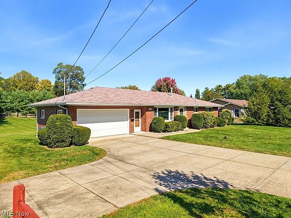 3rd image of 3677 Johnson Rd